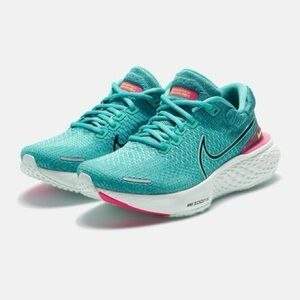NIKE WOMENS ZOOMX INVINCIBLE RUN FLYKNIT 2 Teal Blue Running Size 6